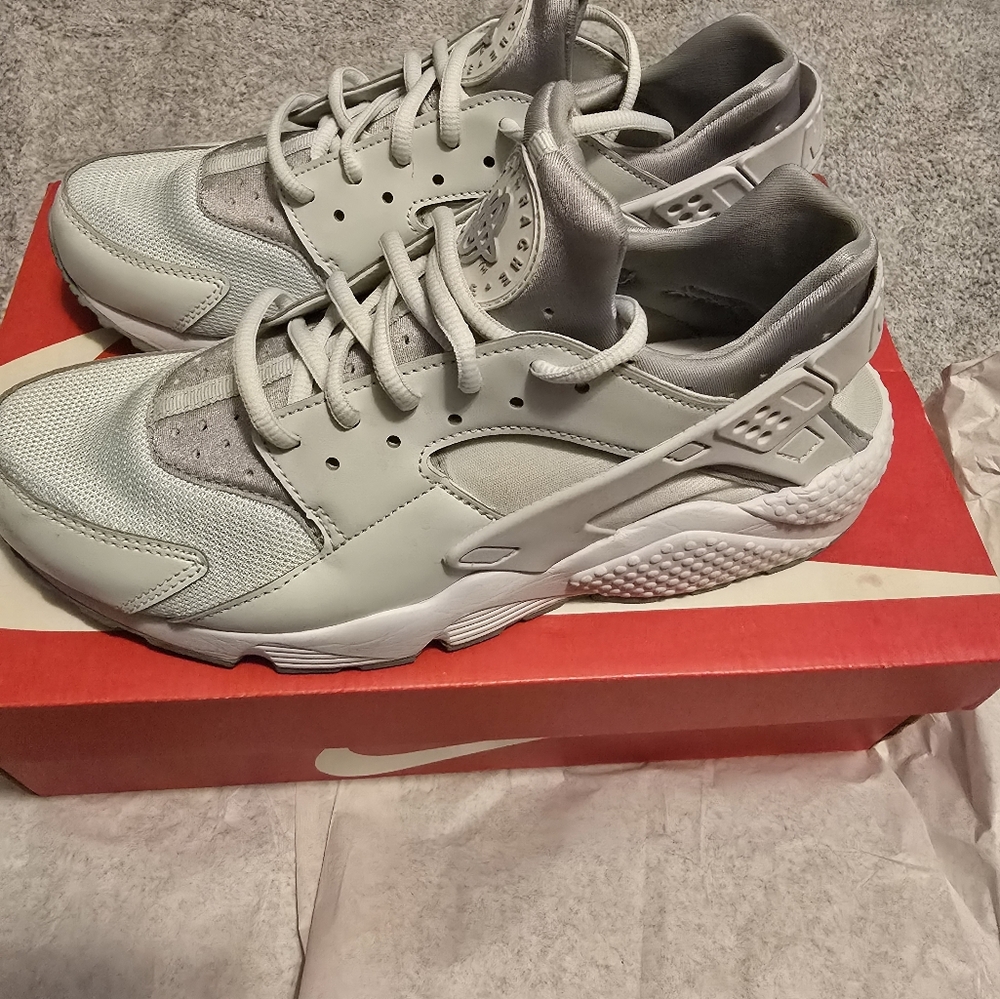 Women's Nike Huarache